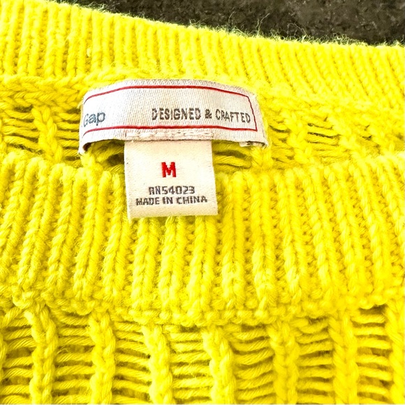 GAP Open Chain Stitch 3/4 Sleeve Ballet Neck Sweater in Bright Yellow — M - Picture 2 of 5